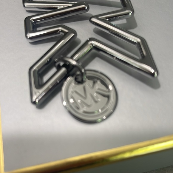 Michael Kors Signature Silvertone MK Keychain - Picture 4 of 4